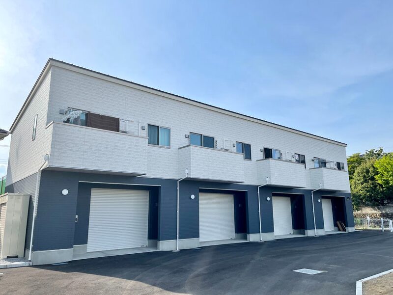 八王子市中野上町4_ガレージハウス コートエンド